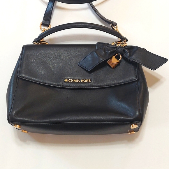 Michael Kors Ava Top Handle Small Satchel With With Black Bow With Dustcover - Picture 2 of 13